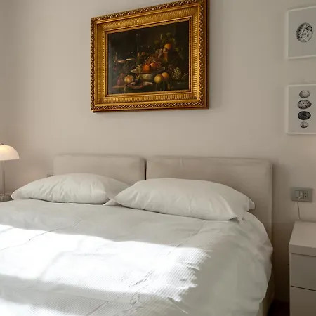 Apartment Repubblica Premium Milan